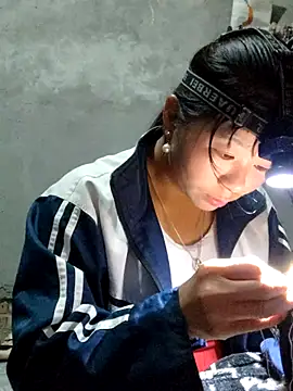 vangkt-cute online show from November 20, 6:31 pm