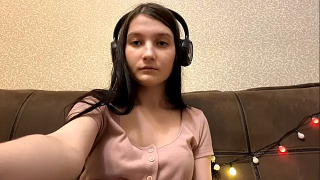 AurorAurora online show from December 19, 9:23 am