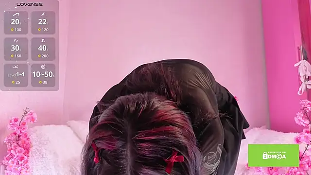 Kitty gaze online show from November 28, 3:15 pm