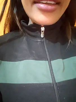 Hot  girls001 online show from November 13, 5:01 pm