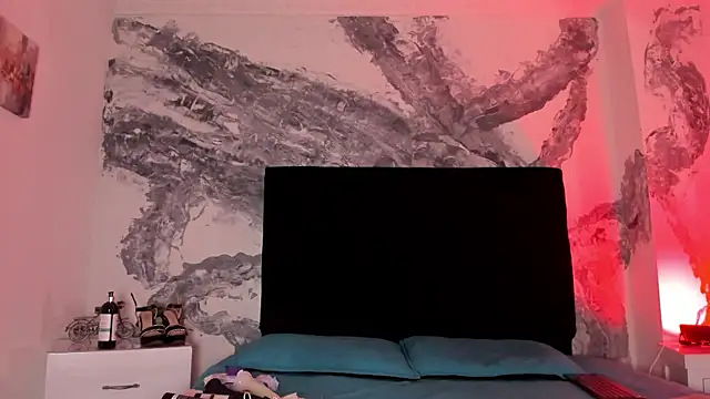 lilithDraven  online show from February 15, 4:37 am