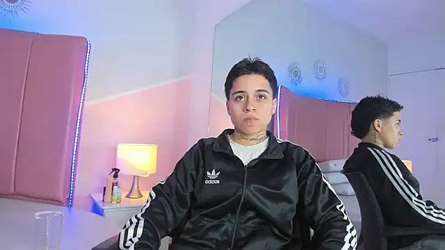 noah wells online show from November 13, 7:57 pm