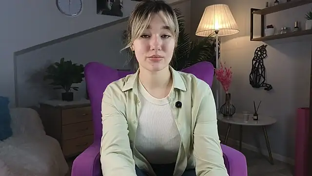 SharonEllis online show from November 11, 6:42 am