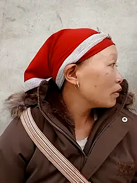 girl-hot2x online show from December 5, 2:11 am