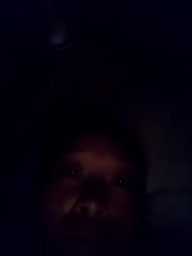 girl-hot2x online show from November 28, 6:33 pm