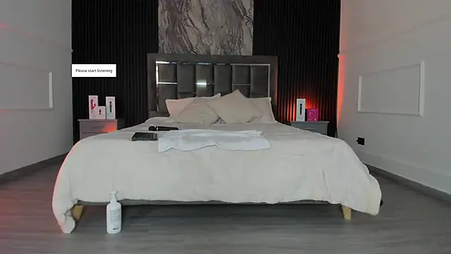 Laureenwells online show from February 26, 8:30 pm