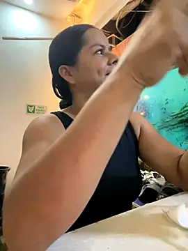 Aleja-198522 online show from November 22, 11:07 pm