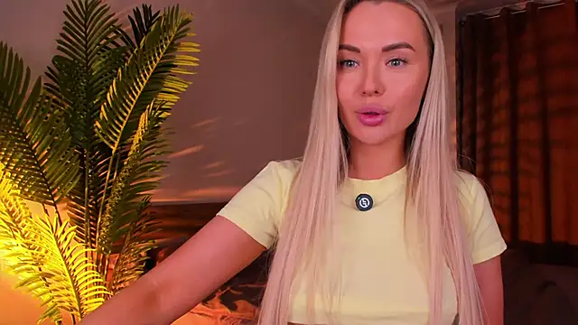 Honey Bunnyy  online show from November 24, 11:40 pm