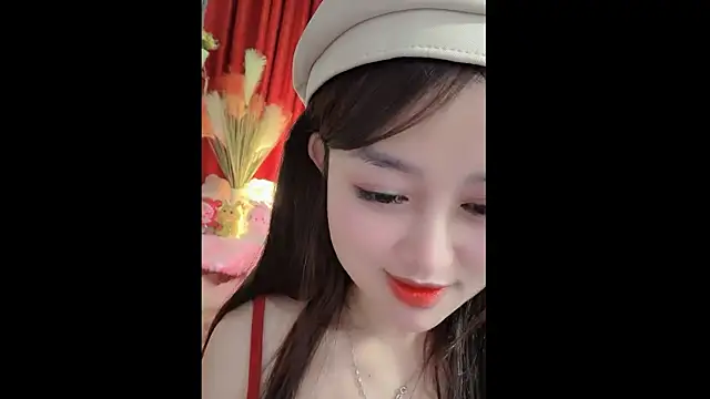 MiCandy-Lovee online show from December 16, 6:52 am