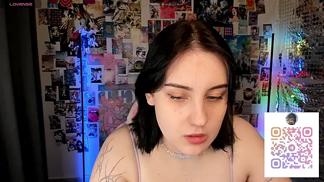 hey tessa online show from March 4, 7:20 pm