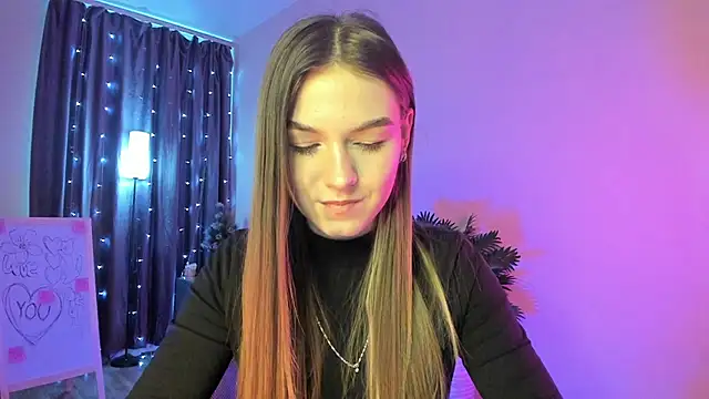 luna lust 212 online show from February 20, 4:33 am