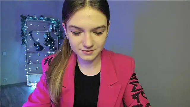 luna lust 212 online show from December 23, 4:27 am