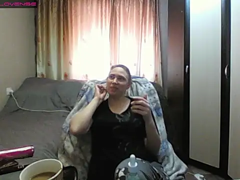 JenniDeep online show from March 9, 5:10 am