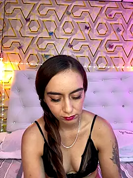 MelanyyJhonson15 online show from November 20, 11:39 pm