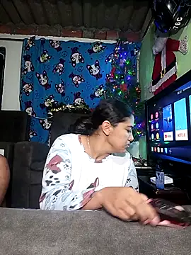 lincy and clio online show from December 2, 4:25 am