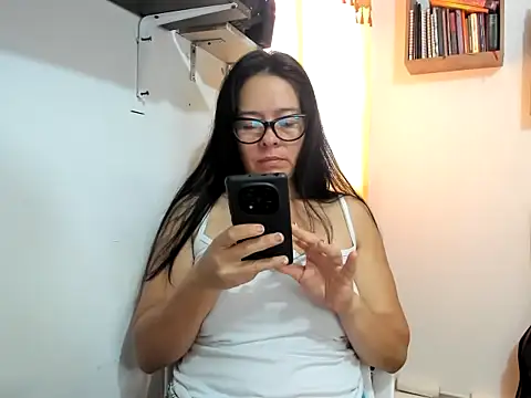 caroline 47 online show from January 17, 1:29 pm