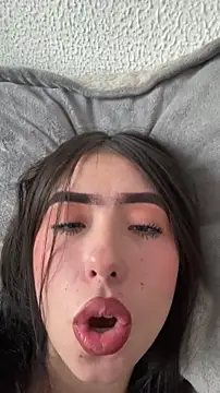 Sammydoll1 online show from December 19, 8:56 pm