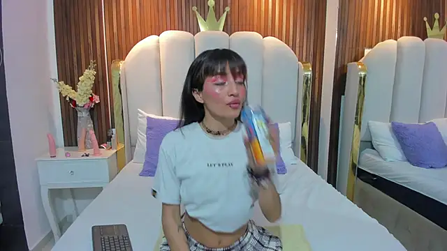 pixxxy skinny online show from November 16, 5:20 am