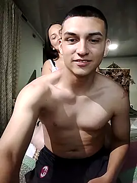 OliviaMartinez2 online show from November 15, 6:36 am