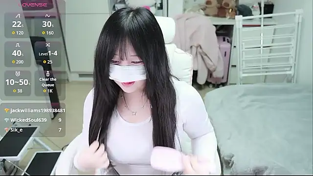 kimhyeona2005 online show from February 4, 12:08 pm