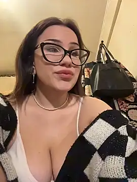 SqurtForYou online show from November 24, 11:12 am