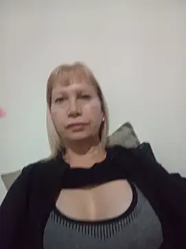 SexyMilf1211 online show from June 2, 11:11 am
