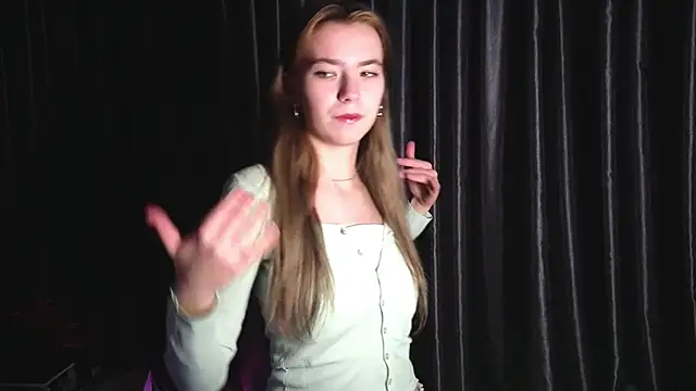 RochelCozzi online show from November 23, 6:31 pm