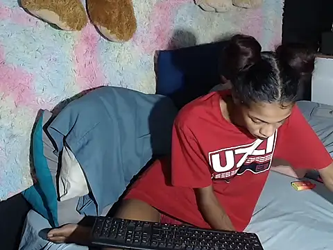 IndianShyBaby online show from November 23, 10:44 pm