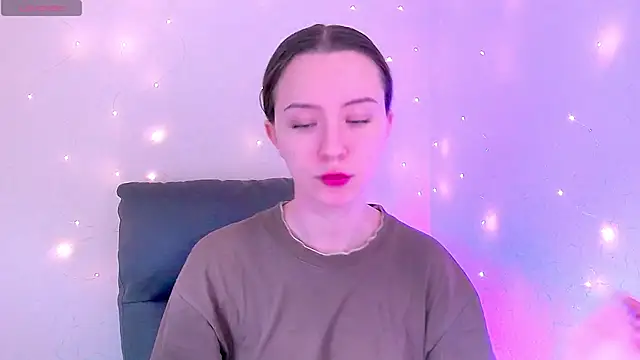 BellaVelure6767 online show from March 22, 2:50 am