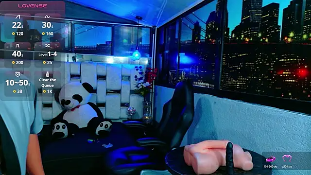 lunabustygirl online show from November 23, 12:35 am