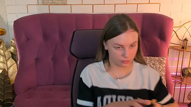 SandraLindsey online show from November 29, 1:37 pm