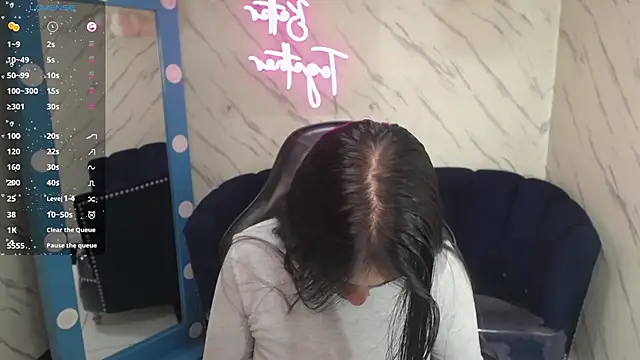 Maleja v  online show from February 12, 1:35 pm