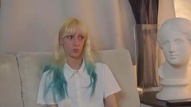 BeverlyWahoske online show from November 16, 9:26 pm