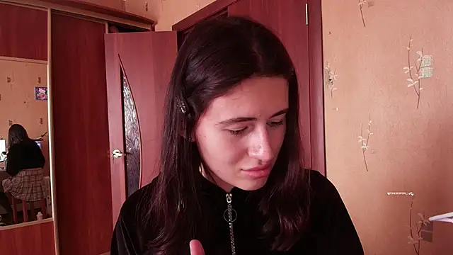 KristinaScott online show from April 29, 2:09 pm