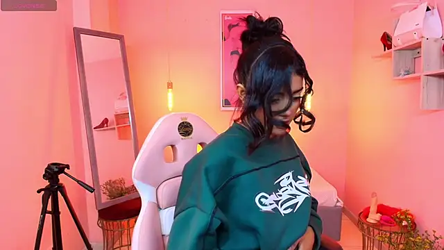 Milu carbajal x online show from December 2, 8:55 pm