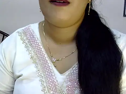 Muskan Jha online show from June 19, 1:58 pm