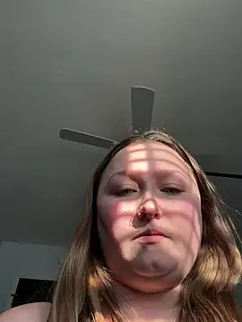 sammi b12 online show from February 14, 9:06 pm