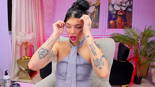 YasminWild online show from December 22, 5:10 am