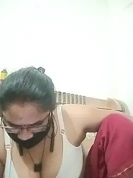 Menka cut34 online show from June 24, 3:33 pm