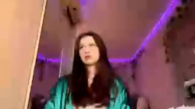 CutieSlim online show from November 17, 6:03 am