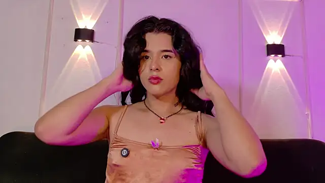 Angel-umbra online show from April 19, 6:10 pm