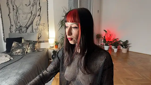 Snapshot of inked_witch chatting on September 28, 4:01 pm inked witch online show from September 28, 4:01 pm