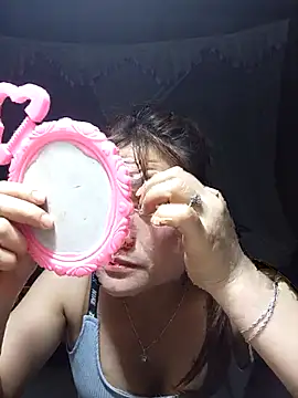 Lee-Thee online show from February 5, 12:41 pm