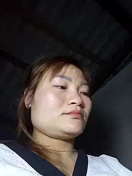 Lee-Thee online show from February 6, 3:48 pm