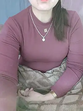 Lianlian68 online show from November 18, 8:15 am