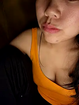 Xiu-L online show from December 15, 3:39 pm