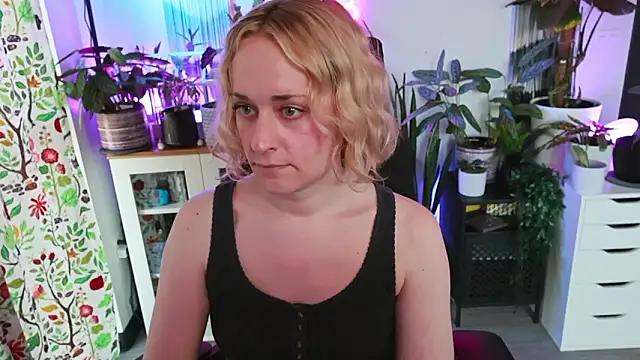 xzoeyryanx online show from February 4, 9:29 pm