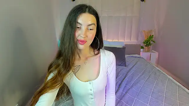 LiraRevery online show from December 3, 2:58 am