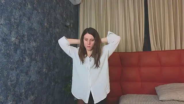 VelvetNyxen online show from January 13, 4:00 pm