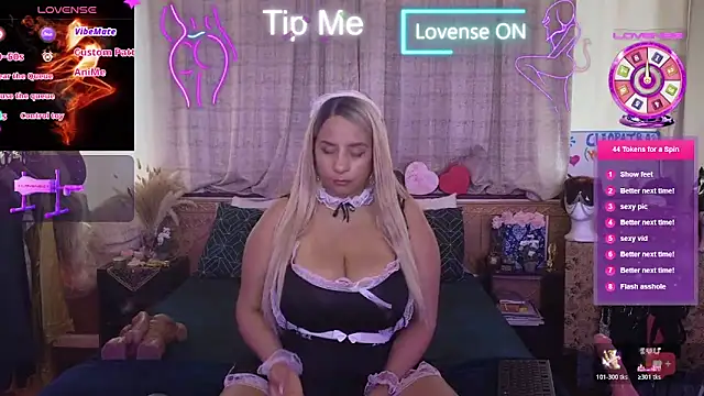 LaReineCleo online show from February 20, 11:01 am